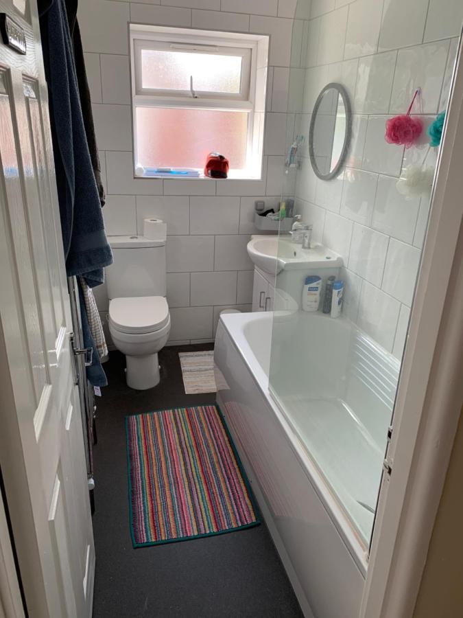 Relaxing Home - 7-10Min To Bournemouth Sandy Beach By Car - Private Garden, Parking And Spa Exterior foto